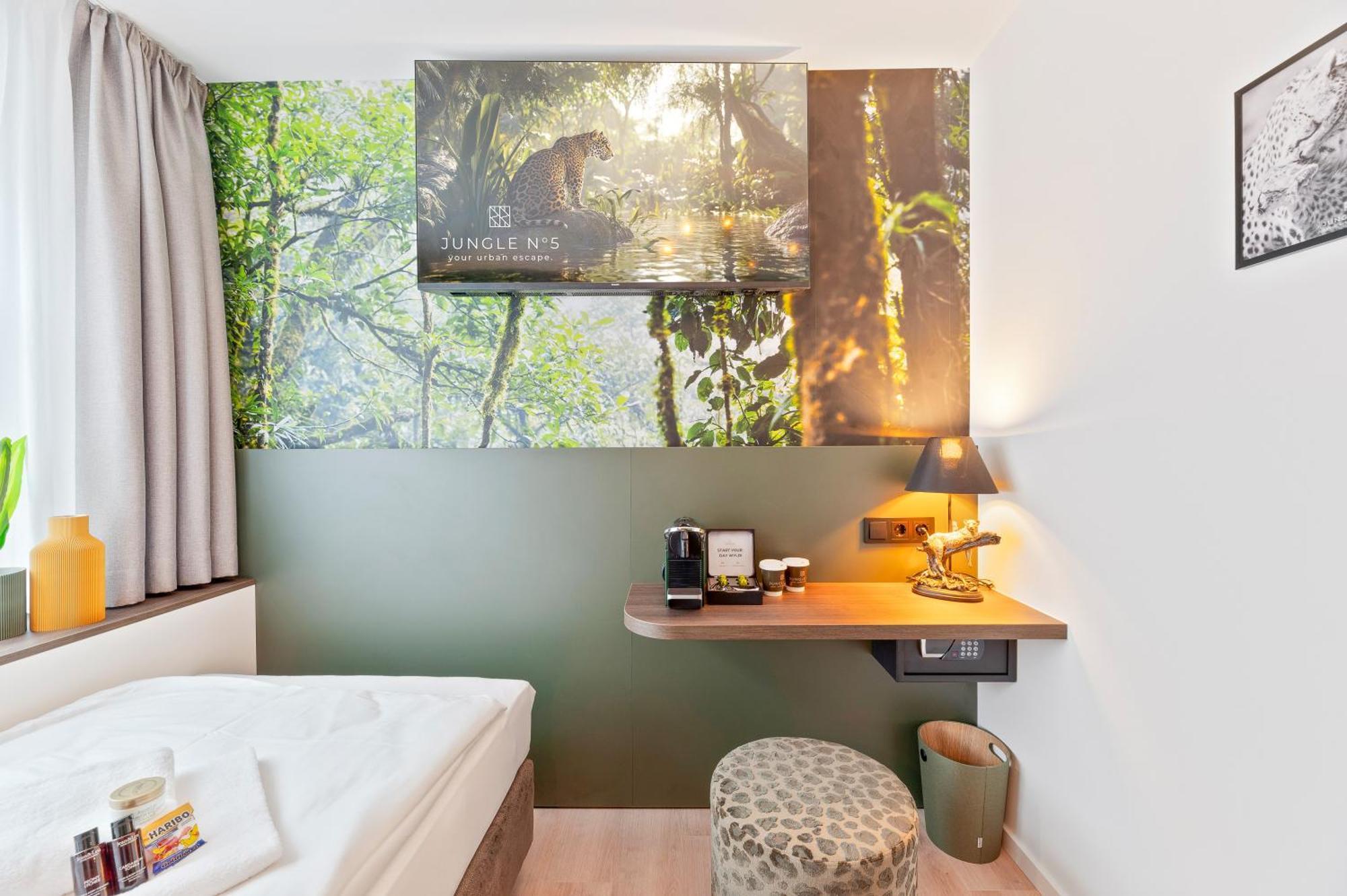 Jungle No5 Boutique Hotel - Stuttgart City-Center Ngoại thất bức ảnh
