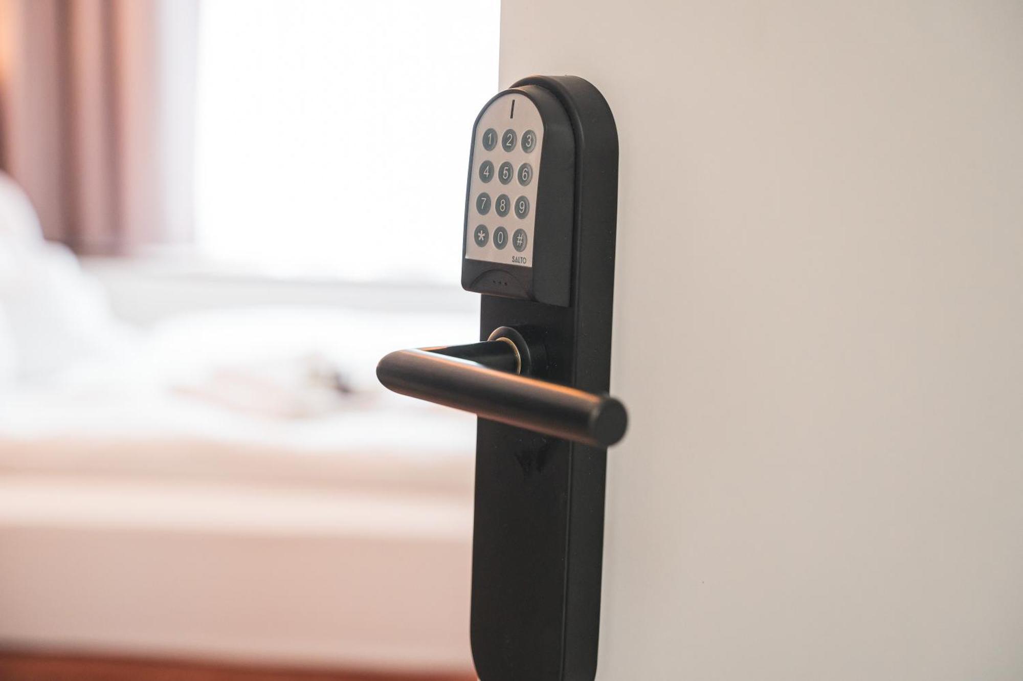 Jungle No5 Boutique Hotel - Stuttgart City-Center Ngoại thất bức ảnh
