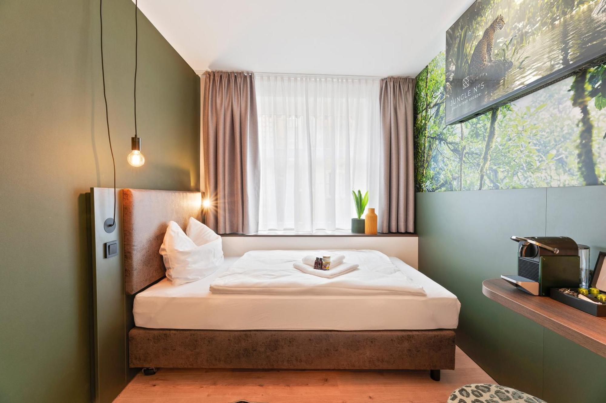 Jungle No5 Boutique Hotel - Stuttgart City-Center Phòng bức ảnh
